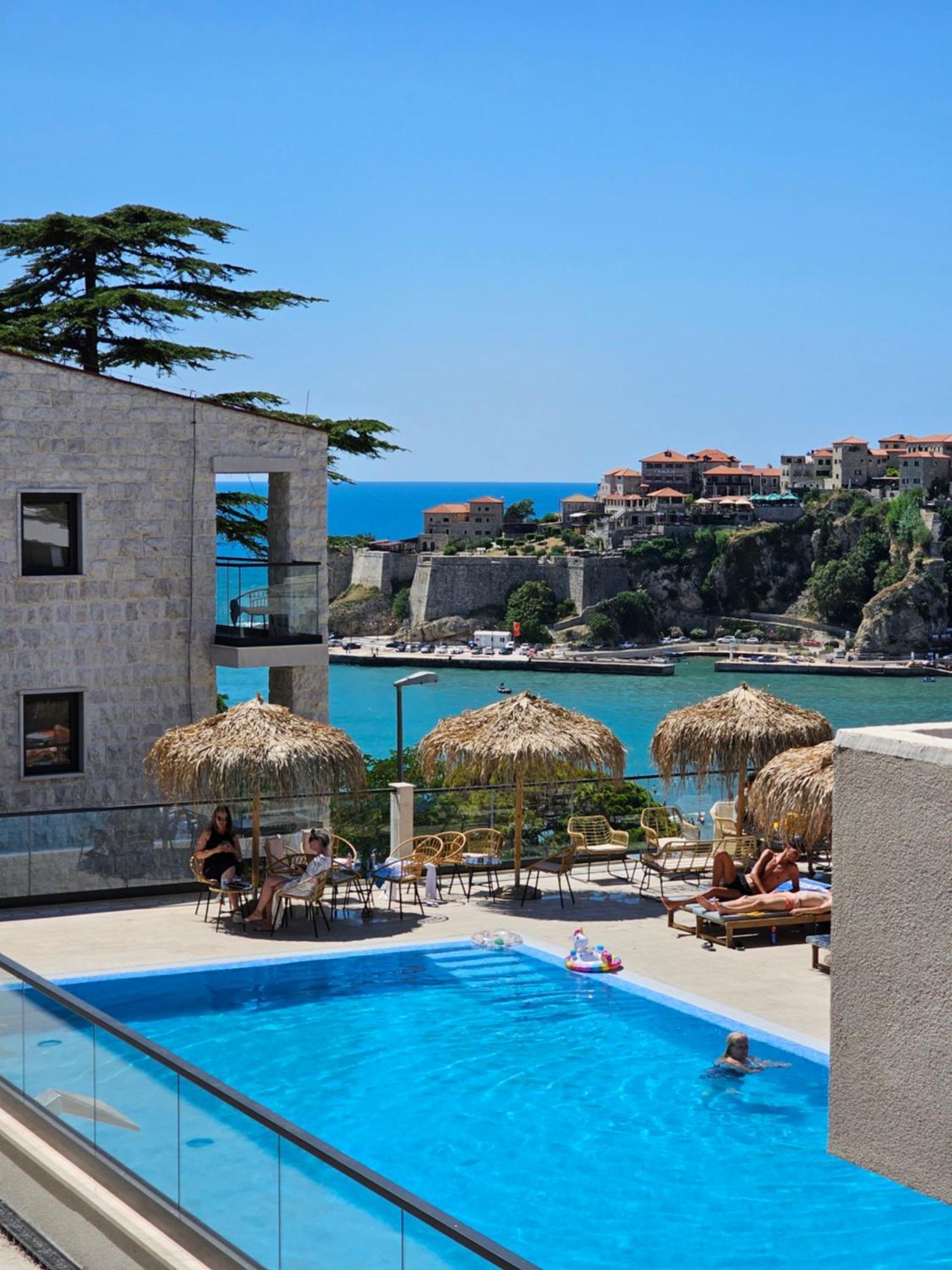 The New Hotel Mediteran - Villa Edition Улцин Екстериор снимка