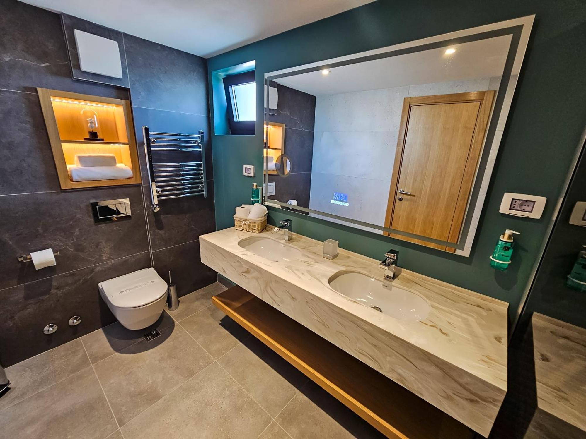 The New Hotel Mediteran - Villa Edition Улцин Екстериор снимка