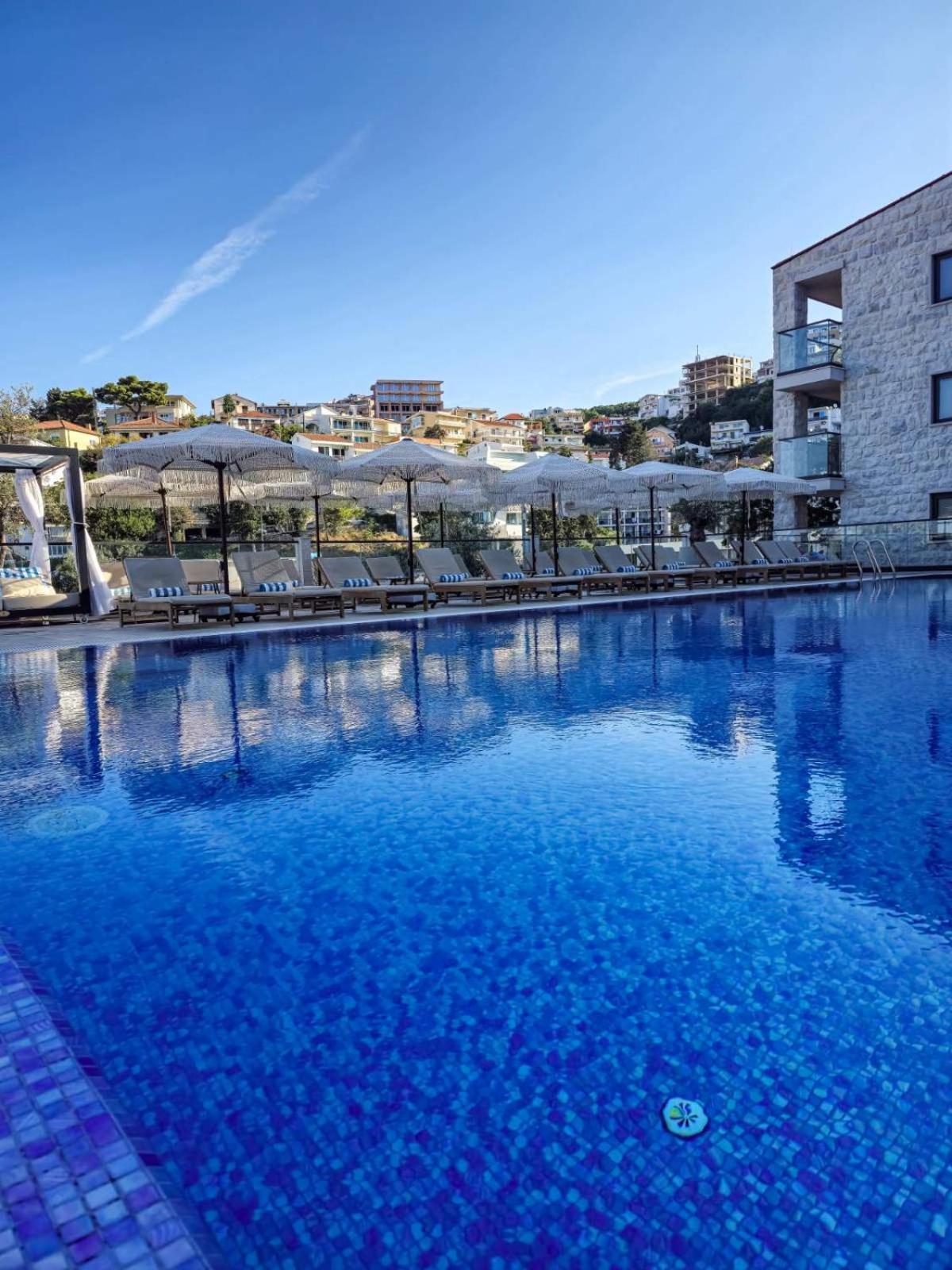 The New Hotel Mediteran - Villa Edition Улцин Екстериор снимка