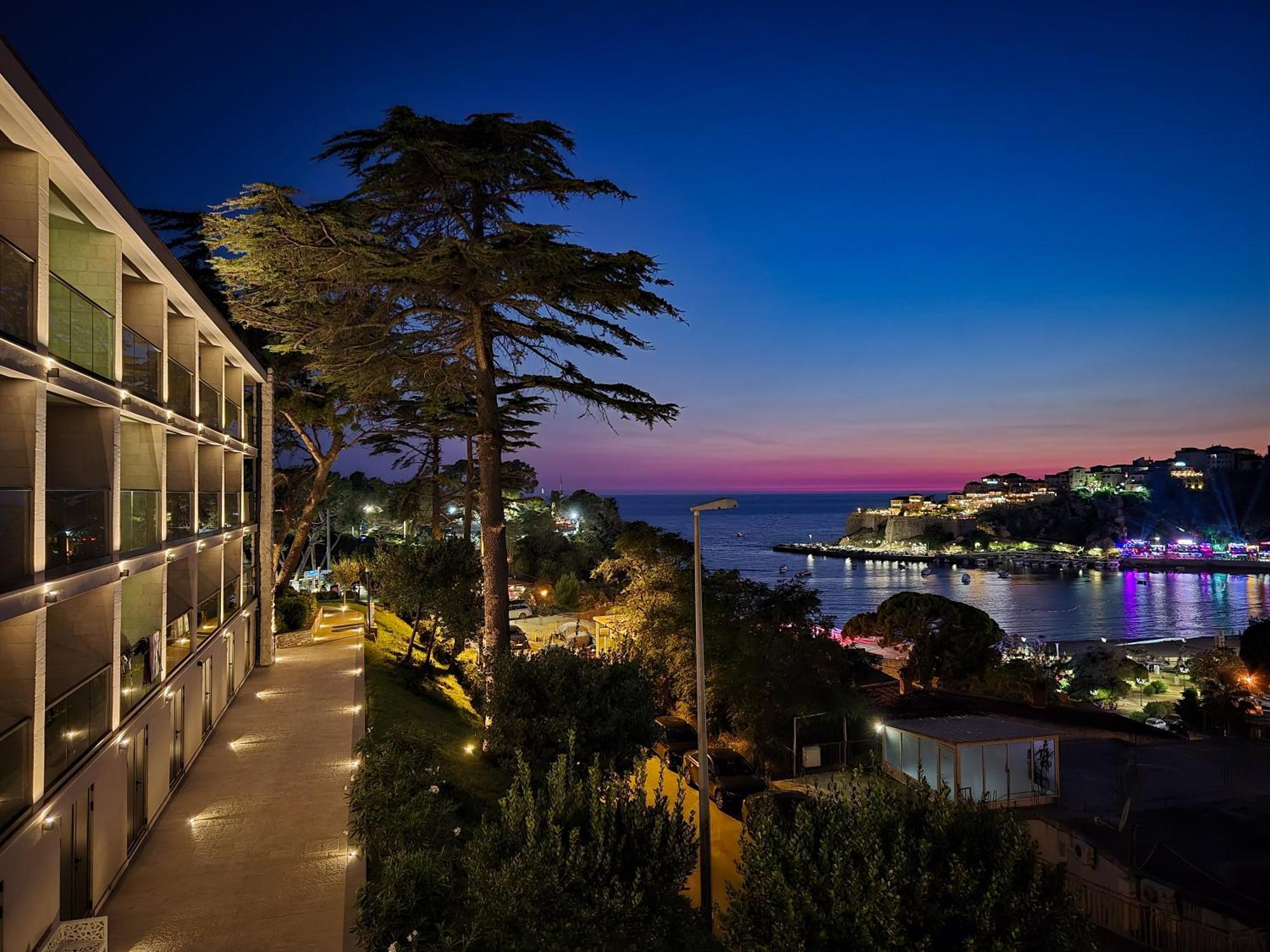 The New Hotel Mediteran - Villa Edition Улцин Екстериор снимка